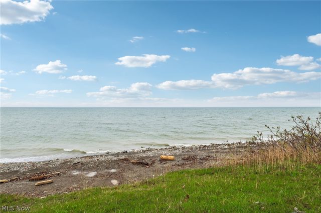 722 Chestnut Boulevard, Willoughby, OH 44094
