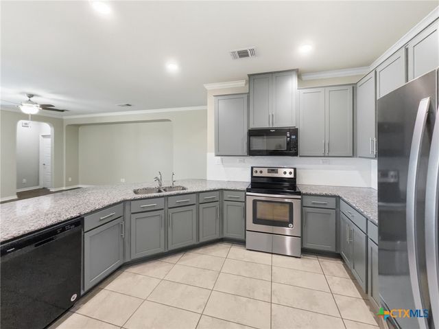3870 Legend Hill, New Braunfels, TX 78130