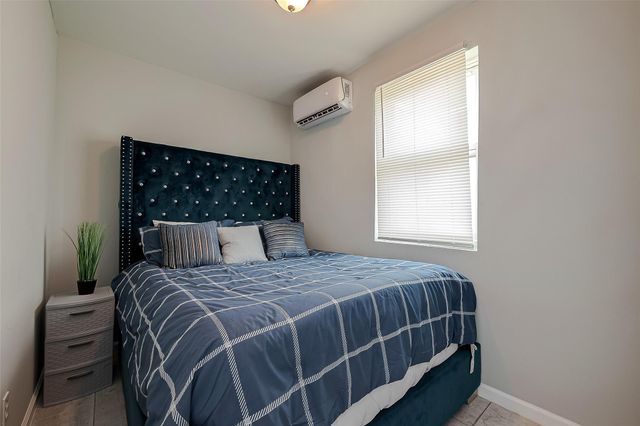 1585 Road 5734, Cleveland, TX 77327