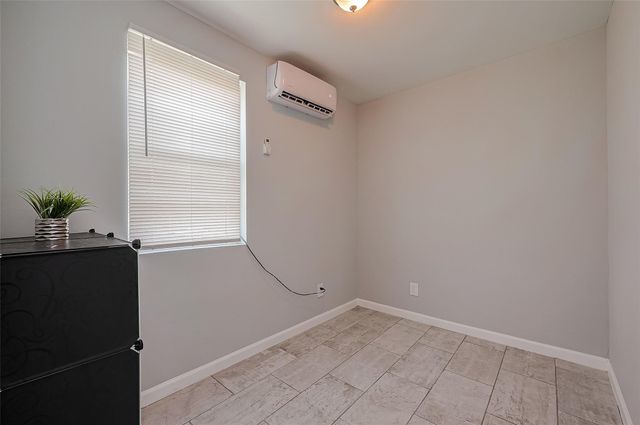 1585 Road 5734, Cleveland, TX 77327