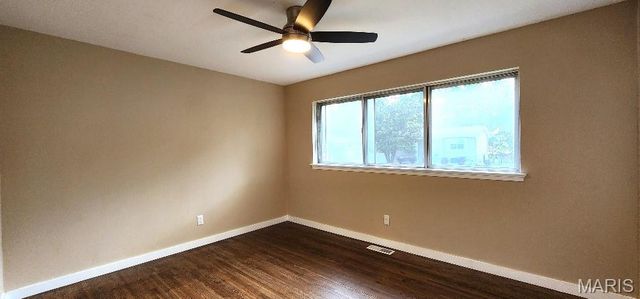5388 Ville Maria Lane, Hazelwood, MO 63042
