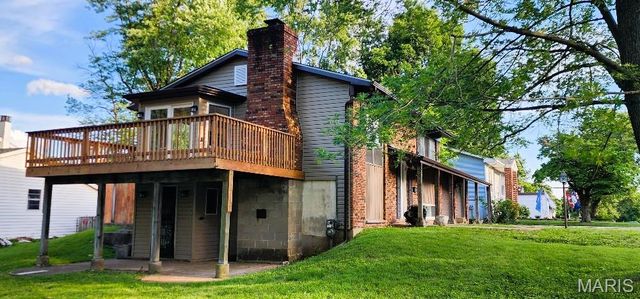 5388 Ville Maria Lane, Hazelwood, MO 63042