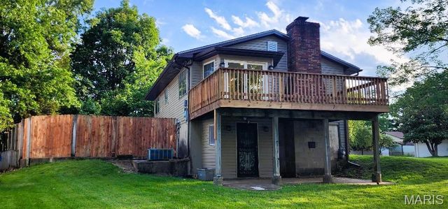 5388 Ville Maria Lane, Hazelwood, MO 63042