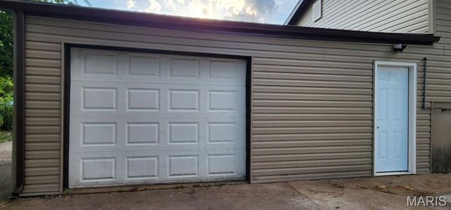 5388 Ville Maria Lane, Hazelwood, MO 63042