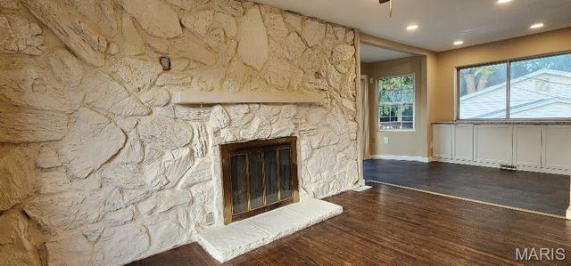5388 Ville Maria Lane, Hazelwood, MO 63042