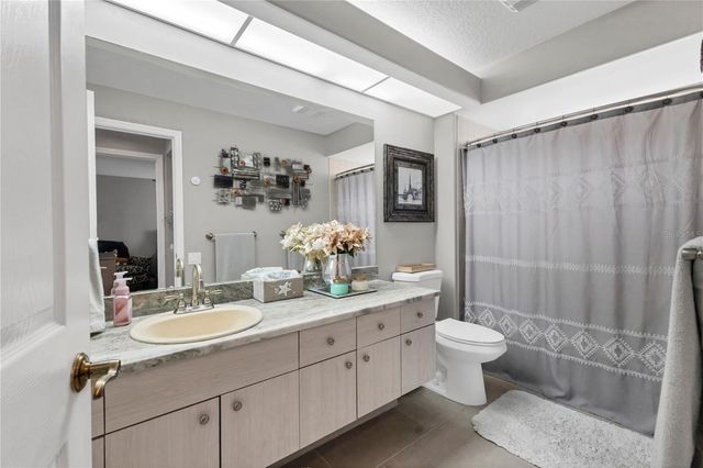 4466 PRO AM AVENUE E, Bradenton, FL 34203