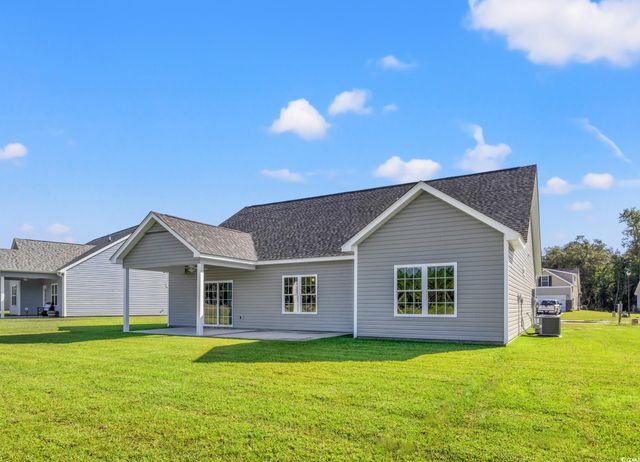 64 Double Pond Dr, Georgetown, SC 29440