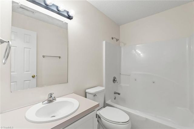 110 West Brook Court, Archdale, NC 27263