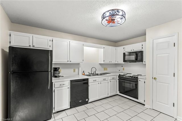110 West Brook Court, Archdale, NC 27263