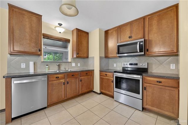606 Barton Drive, Edinburg, TX 78541