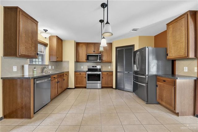 606 Barton Drive, Edinburg, TX 78541