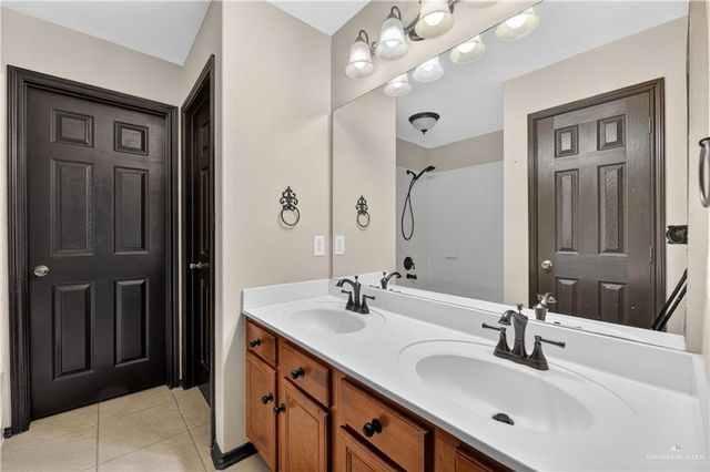 606 Barton Drive, Edinburg, TX 78541