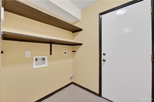 606 Barton Drive, Edinburg, TX 78541