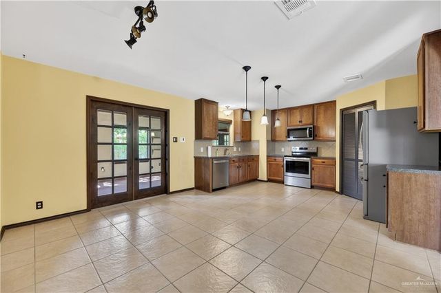 606 Barton Drive, Edinburg, TX 78541
