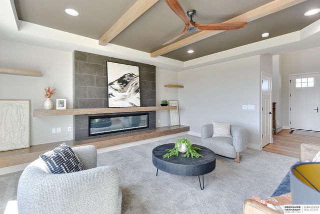 19031 Sycamore Drive, Gretna, NE 68028