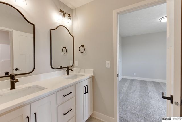 19031 Sycamore Drive, Gretna, NE 68028