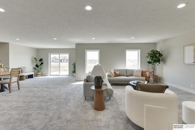 19031 Sycamore Drive, Gretna, NE 68028
