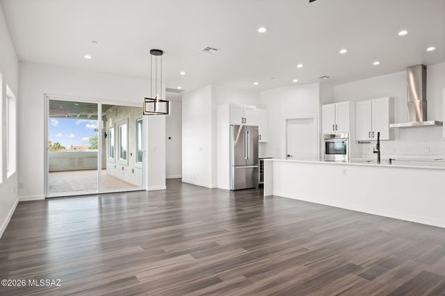 1888 N El Moraga Drive, Tucson, AZ 85745