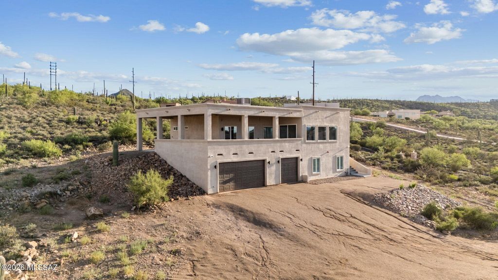 1888 N El Moraga Drive, Tucson, AZ 85745