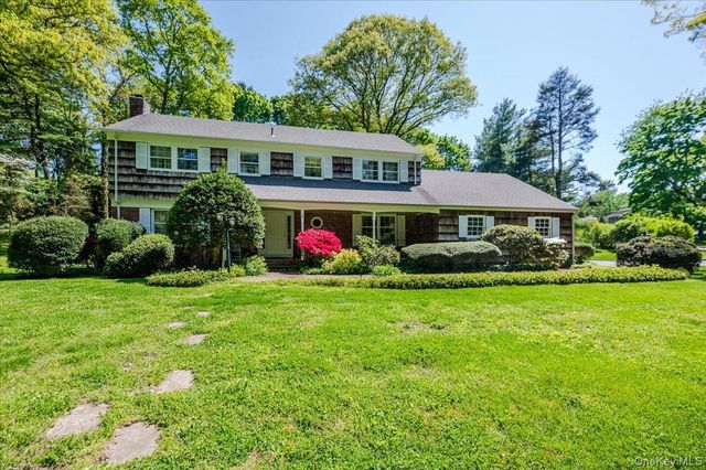 2 Richard Lane, Huntington, NY 11743