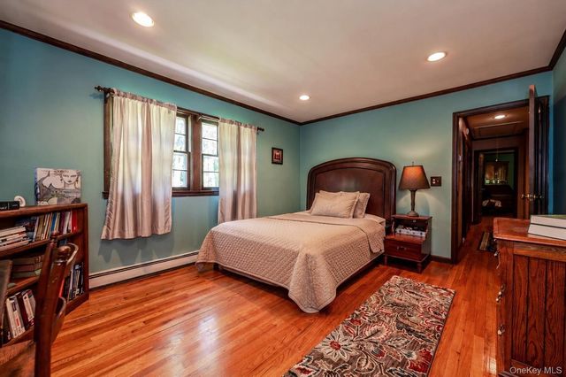 2 Richard Lane, Huntington, NY 11743