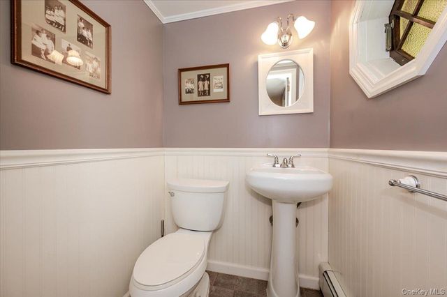 2 Richard Lane, Huntington, NY 11743