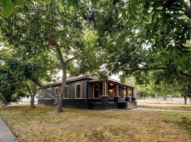 621 N 4th Street, Crockett, TX 75835
