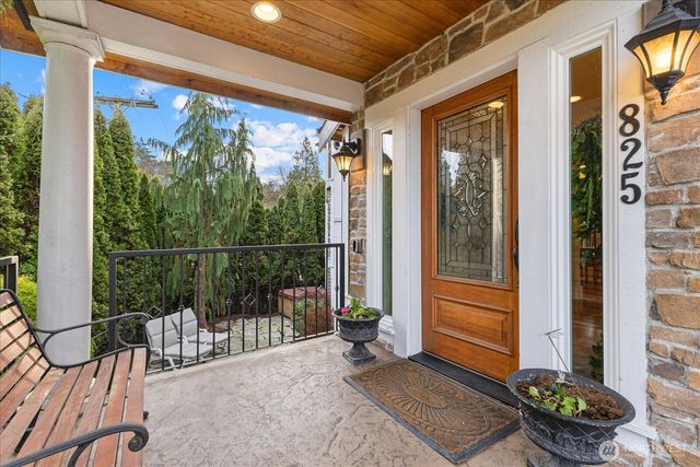 825 Kirkland Way, Kirkland, WA 98033
