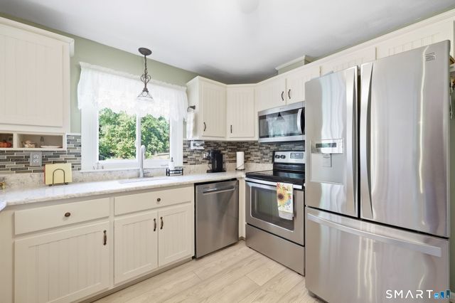 517 Swain Avenue, Meriden, CT 06450