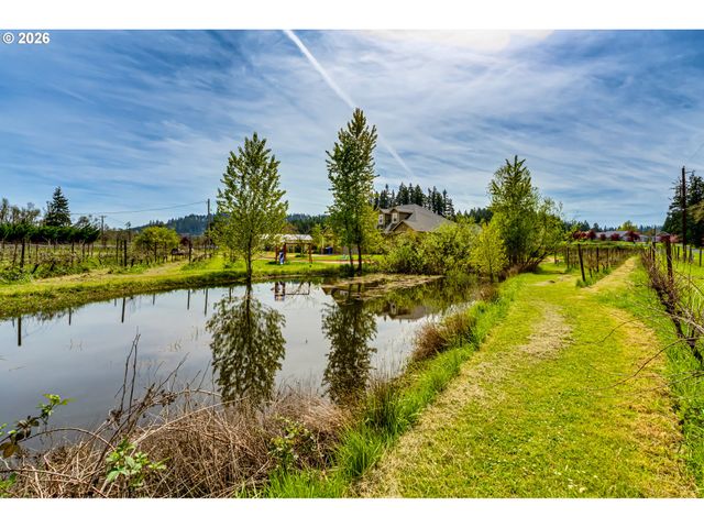 34386 MATHEWS Rd, Eugene, OR 97405