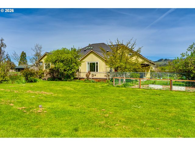 34386 MATHEWS Rd, Eugene, OR 97405