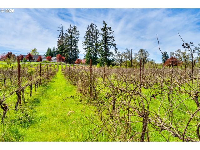 34386 MATHEWS Rd, Eugene, OR 97405