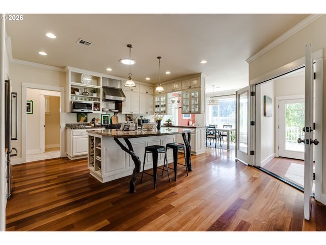 34386 MATHEWS Rd, Eugene, OR 97405