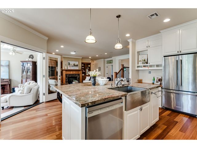 34386 MATHEWS Rd, Eugene, OR 97405