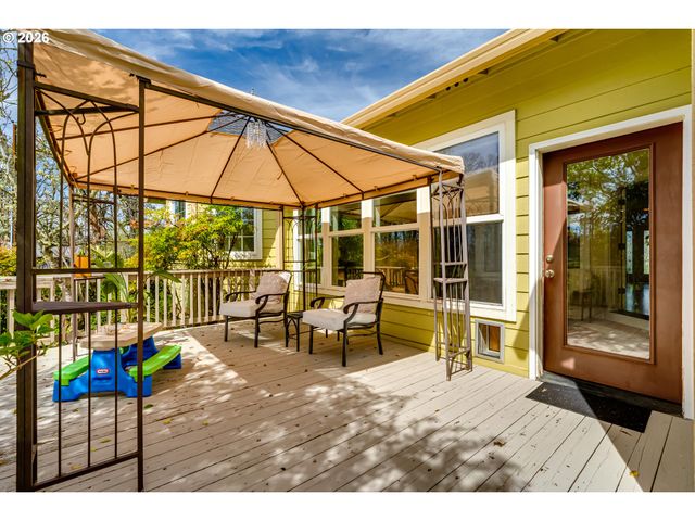 34386 MATHEWS Rd, Eugene, OR 97405