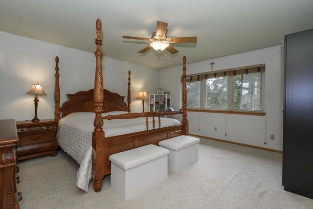 843 Prairie View DRIVE, Burlington, WI 53105