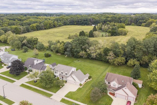 843 Prairie View DRIVE, Burlington, WI 53105