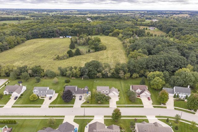 843 Prairie View DRIVE, Burlington, WI 53105