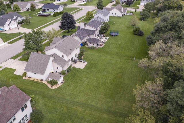 843 Prairie View DRIVE, Burlington, WI 53105