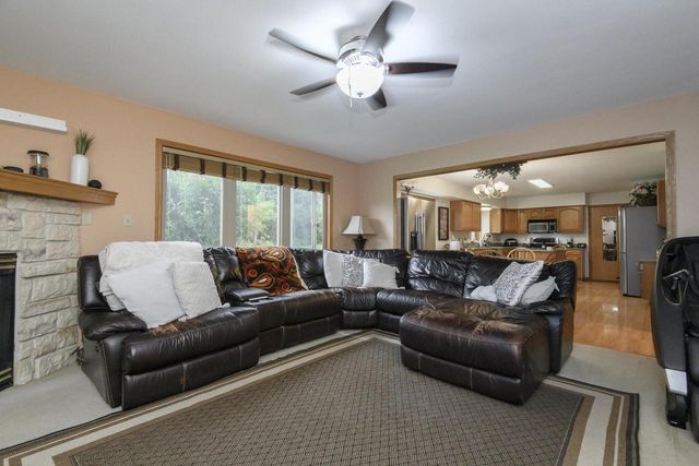 843 Prairie View DRIVE, Burlington, WI 53105
