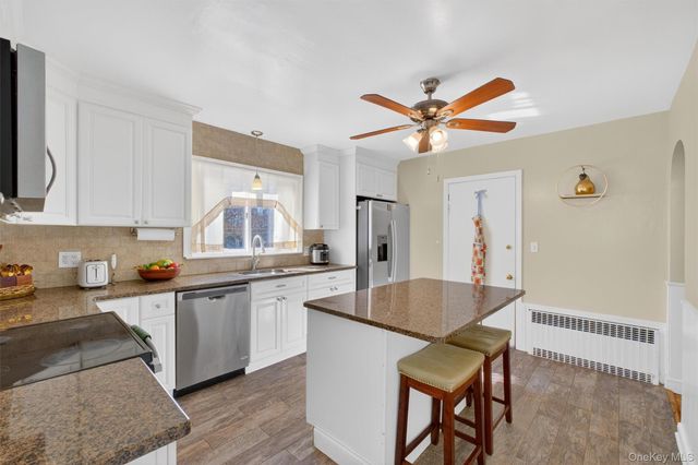 30 Lakeview Terrace, Mahopac, NY 10541