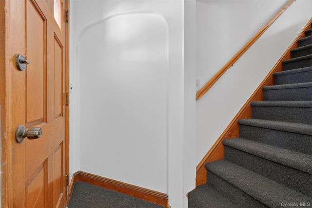 30 Lakeview Terrace, Mahopac, NY 10541