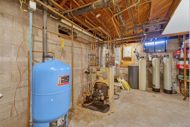 30 Lakeview Terrace, Mahopac, NY 10541