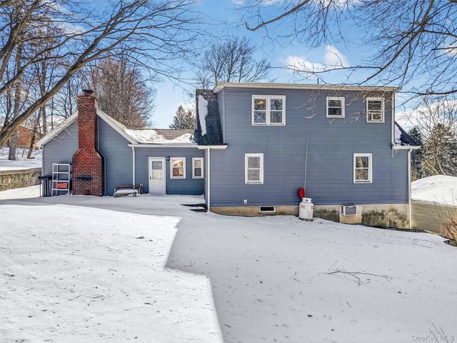 30 Lakeview Terrace, Mahopac, NY 10541