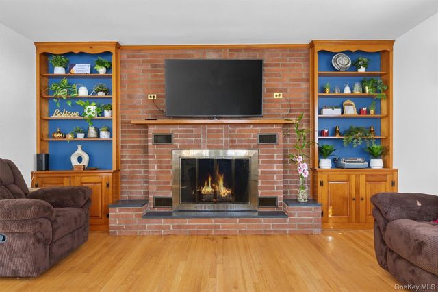 30 Lakeview Terrace, Mahopac, NY 10541