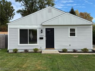 4927 Glenn Lodge Road, Mentor, OH 44060