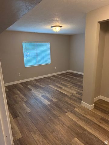 452 S SUNSET RIDGE DR, North Salt Lake, UT 84054