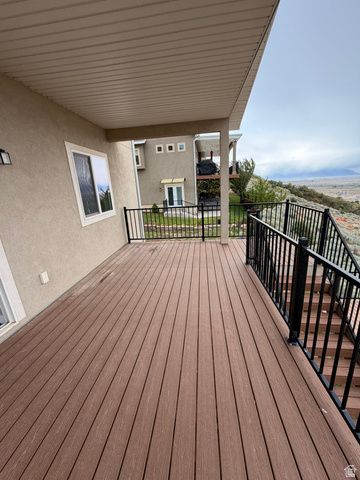 452 S SUNSET RIDGE DR, North Salt Lake, UT 84054