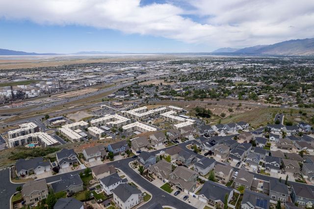 452 S SUNSET RIDGE DR, North Salt Lake, UT 84054