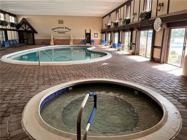 3690 Inverrary Drive 2C, Lauderhill, FL 33319